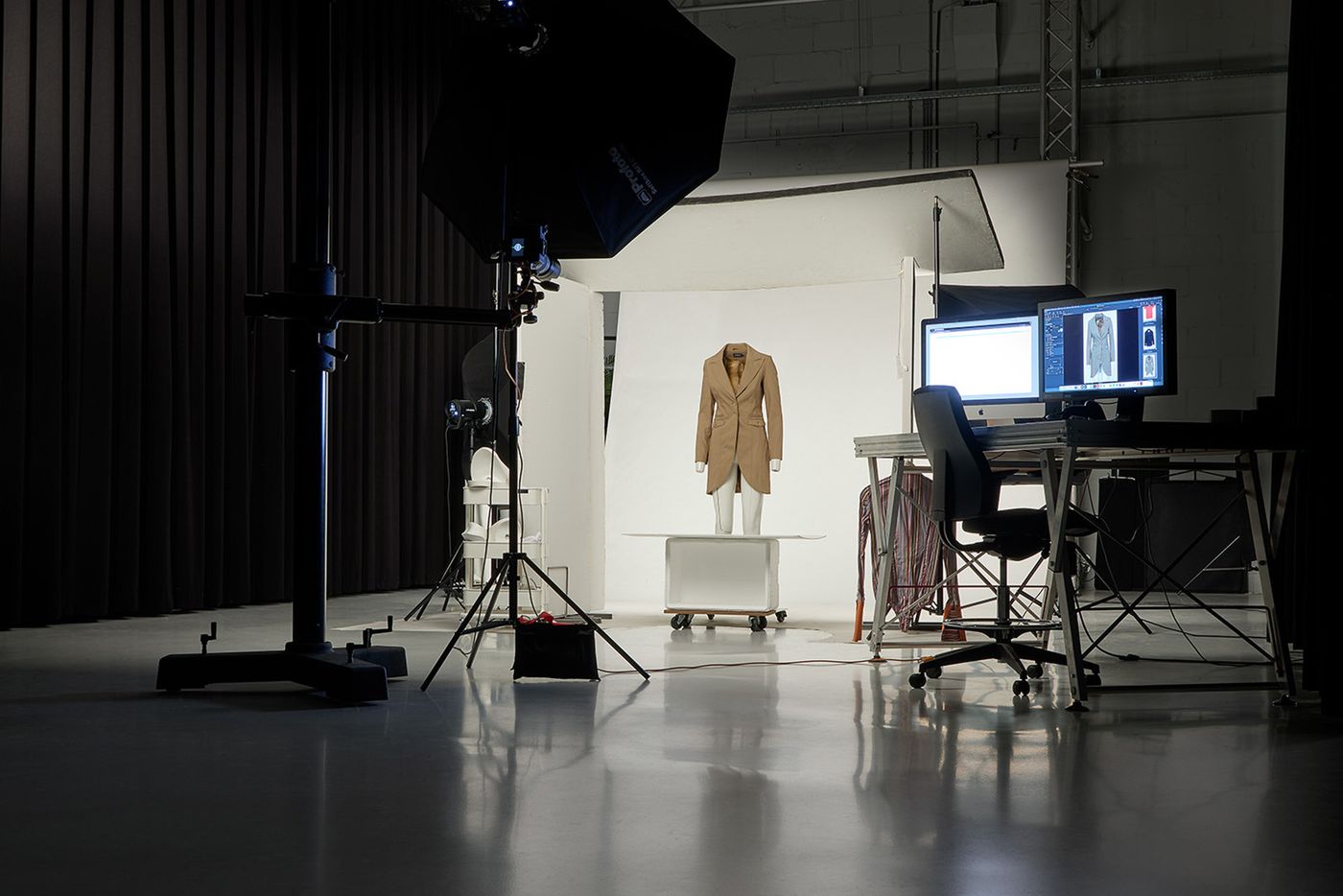 Studio mannequins